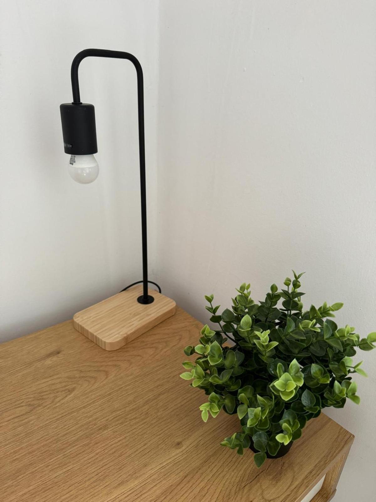 Beerpartment With Parking Apartment *